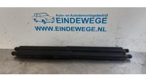 Used Set of tailgate gas struts BMW X5 (E70) xDrive 35d 3.0 24V Price € 50,00 Margin scheme offered by Auto- en demontagebedrijf Eindewege
