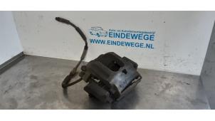 Used Front brake calliper, left BMW X5 (E70) xDrive 35d 3.0 24V Price € 63,50 Margin scheme offered by Auto- en demontagebedrijf Eindewege