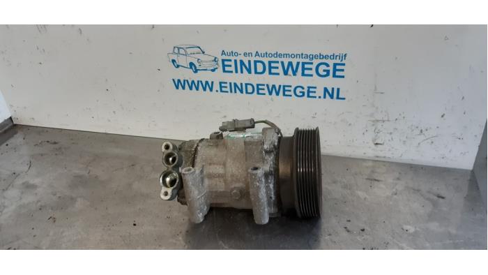 Gebrauchte Klimapumpe Renault Twingo II (CN) 1.2 16V Preis € 75,00 Margenregelung angeboten von Auto- en demontagebedrijf Eindewege