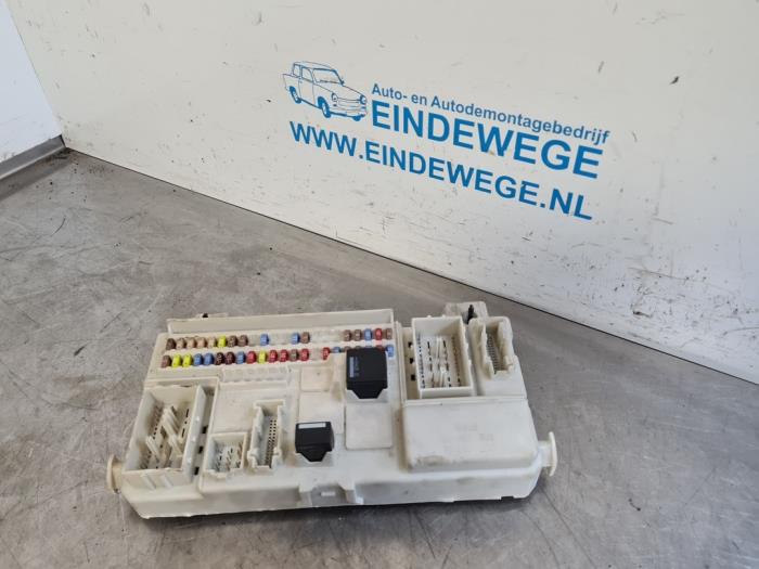 Fuse box Volvo C70 2.0 D 16V - 31254749 VOLVO