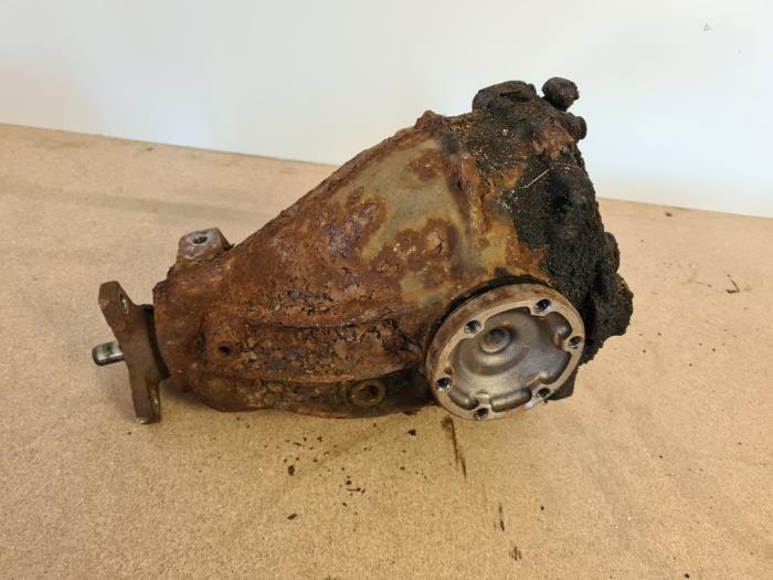 Gebrauchte Differential hinten Mercedes CLK (C208) 2.0 200 16V Preis € 100,00 Margenregelung angeboten von Auto- en demontagebedrijf Eindewege