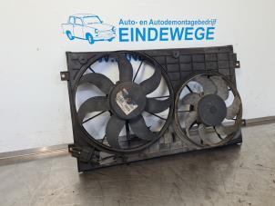 Used Fan motor Volkswagen Caddy III (2KA,2KH,2CA,2CH) 1.9 TDI Price € 75,00 Margin scheme offered by Auto- en demontagebedrijf Eindewege
