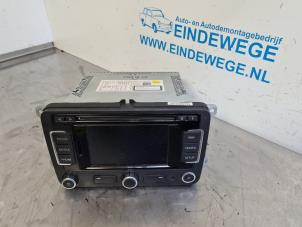 Usagé Radio/Lecteur CD Volkswagen Caddy III (2KA,2KH,2CA,2CH) 1.9 TDI Prix € 125,00 Règlement à la marge proposé par Auto- en demontagebedrijf Eindewege