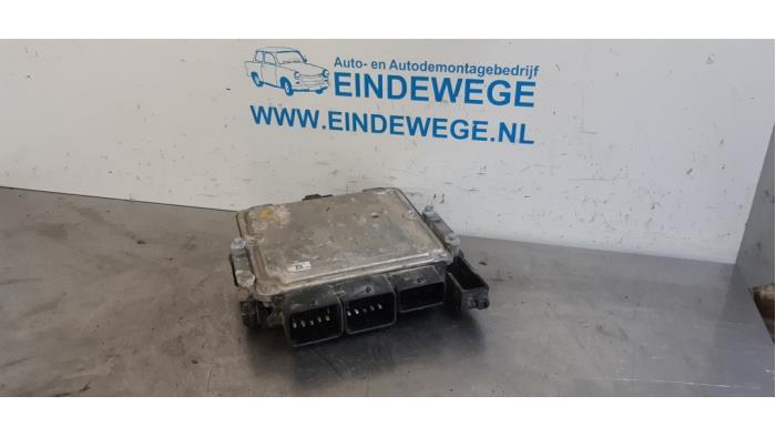 Used Engine management computer Landrover Range Rover Evoque (LVJ/LVS) 2.2 TD4 16V 5-drs. Price € 188,50 Margin scheme offered by Auto- en demontagebedrijf Eindewege