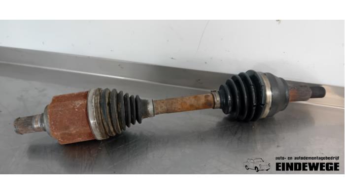 Gebrauchte Antriebswelle links vorne Landrover Range Rover Evoque (LVJ/LVS) 2.2 TD4 16V 5-drs. Preis € 188,50 Margenregelung angeboten von Auto- en demontagebedrijf Eindewege