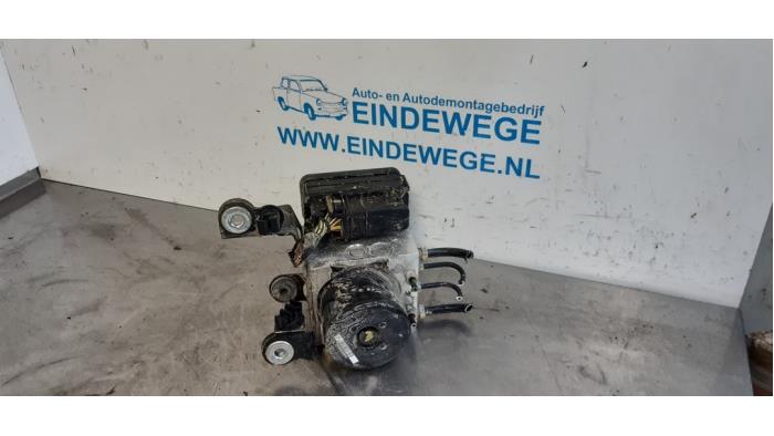 Używane Pompa ABS Landrover Range Rover Evoque (LVJ/LVS) 2.2 TD4 16V 5-drs. Cena € 188,50 Procedura marży oferowane przez Auto- en demontagebedrijf Eindewege
