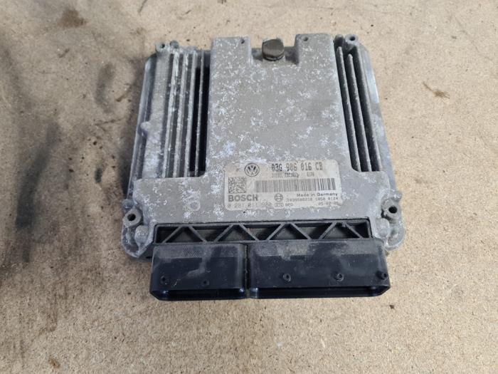 Used Engine management computer Volkswagen Golf V (1K1) 1.9 TDI Price € 75,00 Margin scheme offered by Auto- en demontagebedrijf Eindewege