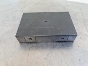 Central electronic Modul van een Volkswagen Caddy III (2KA,2KH,2CA,2CH) 1.9 TDI 2005