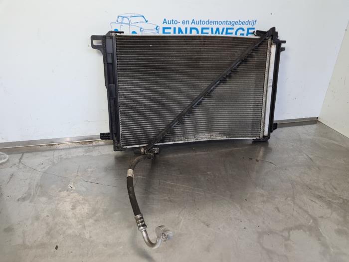 Gebrauchte Klima Kondensor Mercedes C (C204) 1.6 C-180 16V BlueEfficiency Preis € 75,00 Margenregelung angeboten von Auto- en demontagebedrijf Eindewege