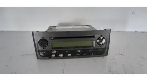 Gebrauchte Radio CD Spieler Fiat Grande Punto (199) 1.4 16V Preis € 30,00 Margenregelung angeboten von Auto- en demontagebedrijf Eindewege