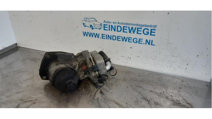 Gebrauchte Ölfiltergehäuse Landrover Range Rover Evoque (LVJ/LVS) 2.2 TD4 16V 5-drs. Preis € 63,50 Margenregelung angeboten von Auto- en demontagebedrijf Eindewege
