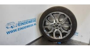 Used Wheel + tyre Landrover Range Rover Evoque (LVJ/LVS) 2.2 TD4 16V 5-drs. Price € 250,00 Margin scheme offered by Auto- en demontagebedrijf Eindewege