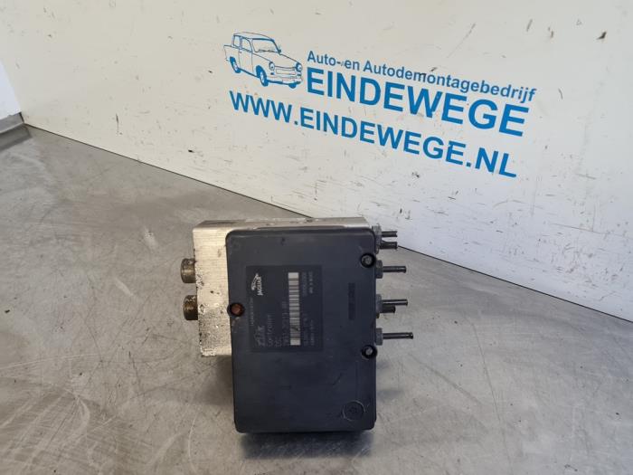 Begagnade ABS-pump Jaguar S-type (X200) 4.2 V8 32V Pris € 63,50 Marginaltabell erbjuds av Auto- en demontagebedrijf Eindewege
