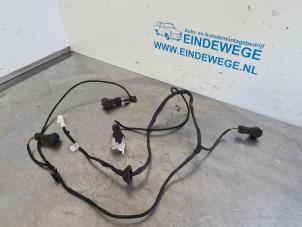 Begagnade Parkeringssensor Mercedes C (C204) 1.6 C-180 16V BlueEfficiency Pris € 100,00 Marginaltabell erbjuds av Auto- en demontagebedrijf Eindewege