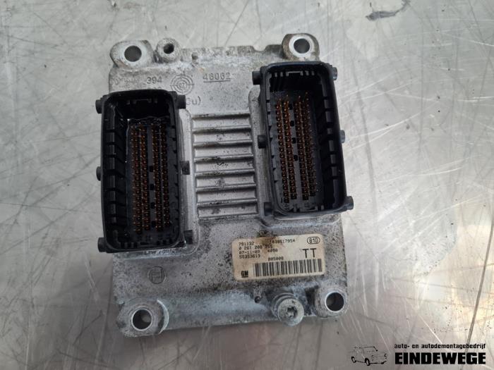 Used Engine management computer Opel Meriva (A) 1.4 16V Twinport Price € 95,00 Margin scheme offered by Auto- en demontagebedrijf Eindewege