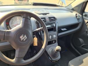 Usados Juego y módulo de airbag Suzuki Splash 1.0 12V Precio € 235,00 Norma de margen ofrecido por Auto- en demontagebedrijf Eindewege