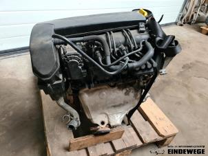 Used Engine Renault Clio III (SR) 1.2 16V 75 Price € 428,00 Margin scheme offered by Auto- en demontagebedrijf Eindewege