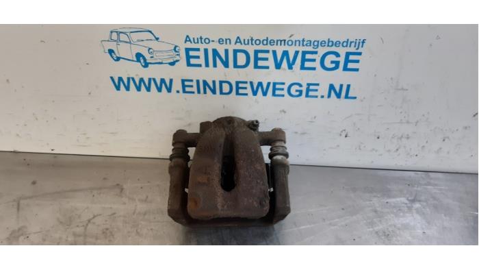 Gebrauchte Bremszange links hinten BMW 1 serie (E87/87N) 116i 1.6 16V Preis € 30,00 Margenregelung angeboten von Auto- en demontagebedrijf Eindewege