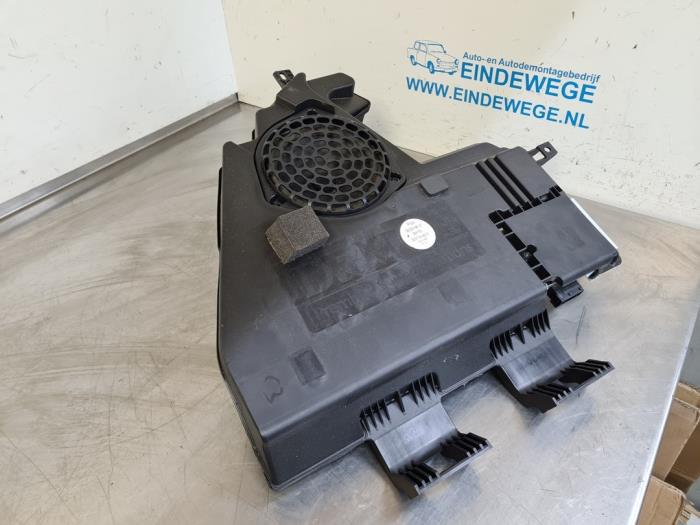 Używane Subwoofer Citroen C3 (SC) 1.6 HDi 92 Cena € 55,00 Procedura marży oferowane przez Auto- en demontagebedrijf Eindewege