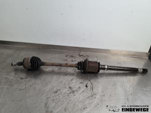 Used Front drive shaft, right Landrover Discovery III (LAA/TAA) 2.7 TD V6 Price € 138,50 Margin scheme offered by Auto- en demontagebedrijf Eindewege