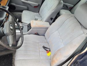 Used Seat, left Jaguar XJ6 series I/II/III 4.2 Series II/III Price on request offered by Auto- en demontagebedrijf Eindewege