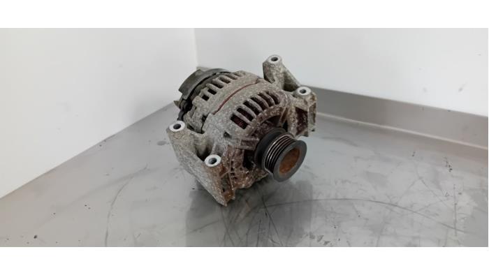 Used Dynamo Opel Zafira (M75) 2.2 16V Direct Ecotec Price € 35,00 Margin scheme offered by Auto- en demontagebedrijf Eindewege