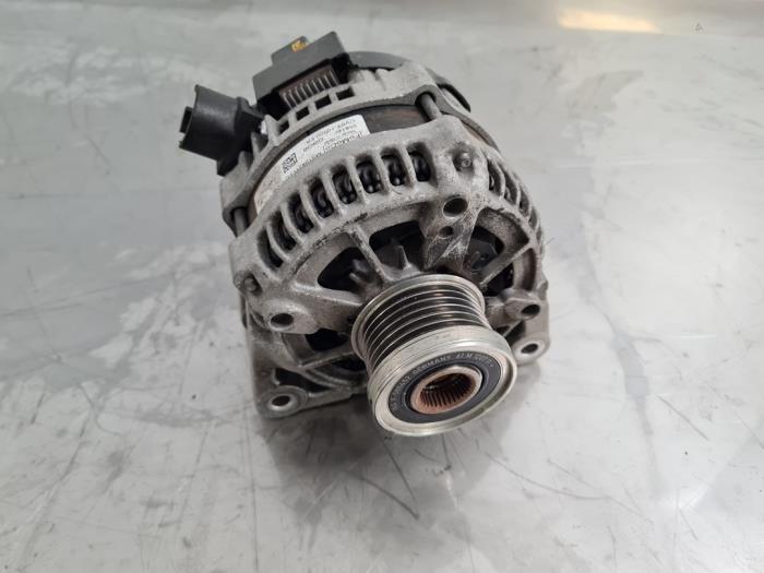 Begagnade Dynamo Ford Fiesta 6 (JA8) 1.0 EcoBoost 12V 100 Pris € 40,00 Marginaltabell erbjuds av Auto- en demontagebedrijf Eindewege