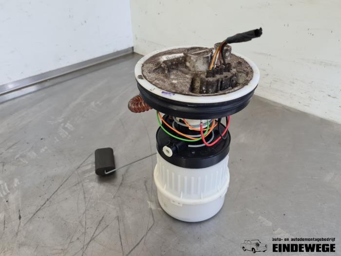 Usagé Pompe carburant électrique Ford Focus 2 2.0 16V Prix € 35,00 Règlement à la marge proposé par Auto- en demontagebedrijf Eindewege