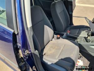 Gebrauchte Sicherheitsgurt links vorne Volkswagen Golf V (1K1) 1.4 16V Preis auf Anfrage angeboten von Auto- en demontagebedrijf Eindewege