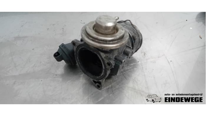 Usagé Boitier papillon Audi A4 Avant (B6) 1.9 TDI PDE 130 Prix € 22,00 Règlement à la marge proposé par Auto- en demontagebedrijf Eindewege