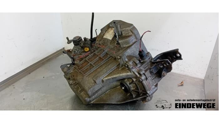 Gebrauchte Getriebe Toyota Yaris (P1) 1.0 16V VVT-i Preis € 250,00 Margenregelung angeboten von Auto- en demontagebedrijf Eindewege
