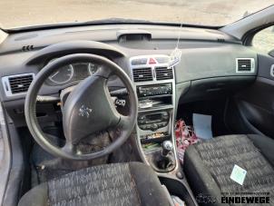 Usados Juego y módulo de airbag Peugeot 307 (3A/C/D) 1.6 16V Precio de solicitud ofrecido por Auto- en demontagebedrijf Eindewege