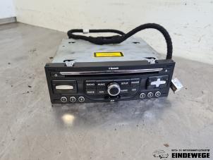 Used Radio CD player Peugeot 207/207+ (WA/WC/WM) 1.4 16V VTi Price € 188,50 Margin scheme offered by Auto- en demontagebedrijf Eindewege