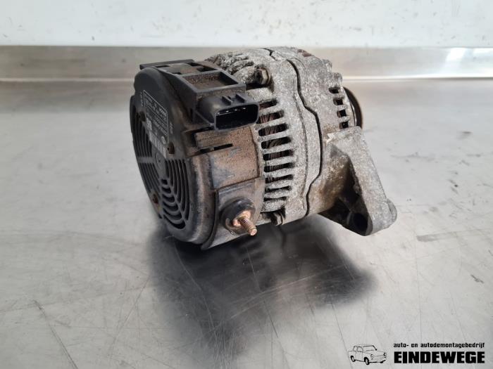 Dynamo from a Nissan Micra (K11) 1.0 L,LX 16V 1994