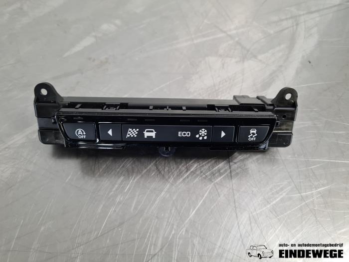 Usados Interruptor Start/Stop Jaguar F-Pace 2.0 Turbo 16V AWD Precio € 55,00 Norma de margen ofrecido por Auto- en demontagebedrijf Eindewege