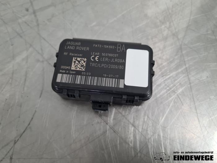 Używane Modul keyless vehicle Jaguar F-Pace 2.0 Turbo 16V AWD Cena € 35,00 Procedura marży oferowane przez Auto- en demontagebedrijf Eindewege