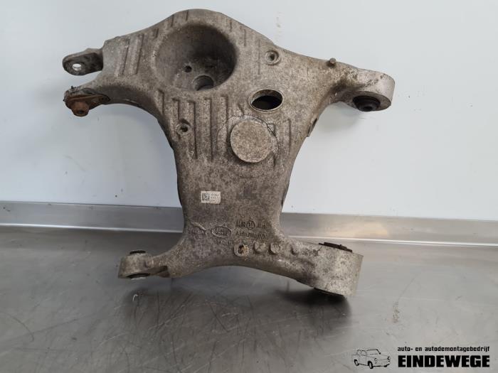 Rear lower wishbone, left from a Jaguar F-Pace 2.0 Turbo 16V AWD 2017
