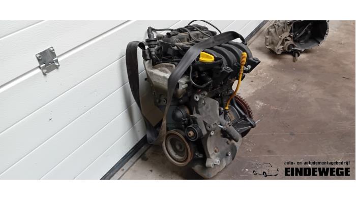 Engine from a Renault Twingo II (CN) 1.2 16V 2008