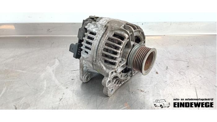 Begagnade Dynamo Seat Leon (1M1) 1.6 16V Pris € 45,00 Marginaltabell erbjuds av Auto- en demontagebedrijf Eindewege