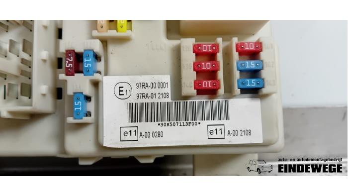 Fuse box Ford Focus 2 Wagon 1.6 TDCi 16V 110 - 1341420 FORD