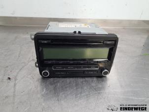 Usagé Radio/Lecteur CD Volkswagen Touran (1T1/T2) 1.9 TDI 105 Euro 3 Prix € 40,00 Règlement à la marge proposé par Auto- en demontagebedrijf Eindewege