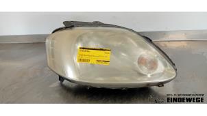 Used Headlight, right Volkswagen Fox (5Z) 1.4 TDI Price € 30,00 Margin scheme offered by Auto- en demontagebedrijf Eindewege