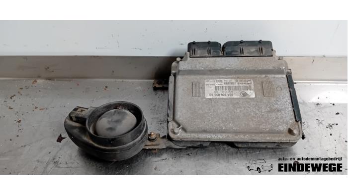 Used Engine management computer Skoda Octavia Combi (1U5) 1.6 Price € 105,00 Margin scheme offered by Auto- en demontagebedrijf Eindewege