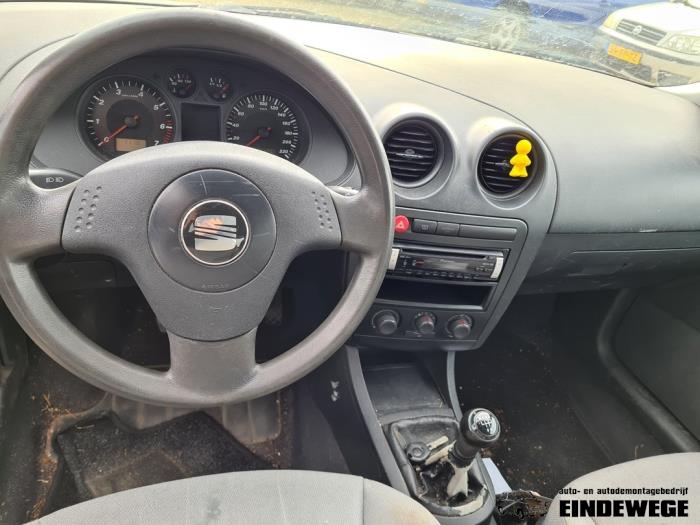 Airbag Set+Modul van een Seat Ibiza III (6L1) 1.4 16V 75 2003