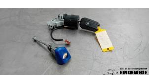 Used Set of cylinder locks (complete) Opel Corsa F (UB/UH/UP) 1.2 12V 75 Price € 127,05 Inclusive VAT offered by Auto- en demontagebedrijf Eindewege
