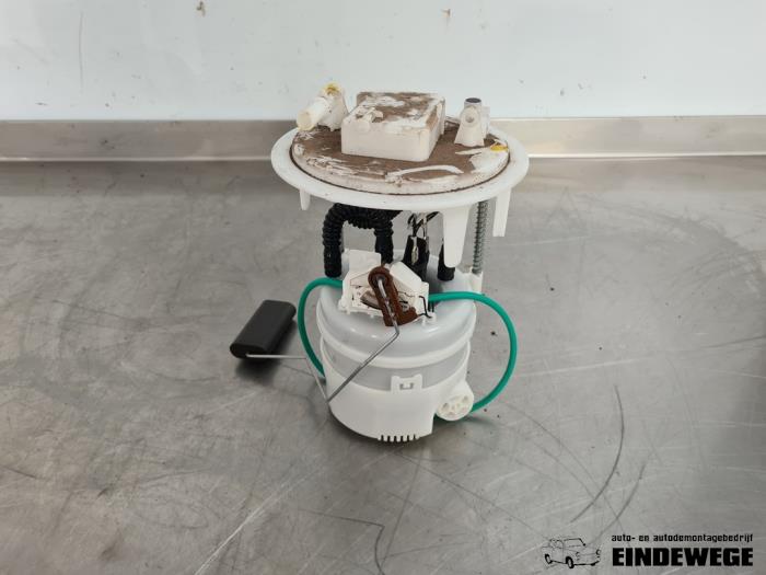 Usagé Pompe à carburant Opel Corsa F (UB/UH/UP) 1.2 12V 75 Prix € 96,80 Prix TTC proposé par Auto- en demontagebedrijf Eindewege
