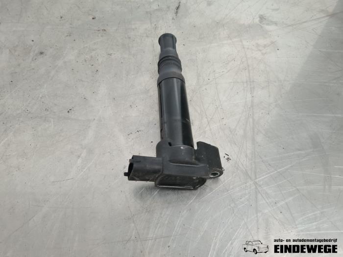 Ignition coil from a Opel Corsa F (UB/UH/UP) 1.2 12V 75 2020