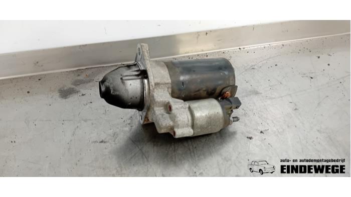Begagnade Startmotor BMW 1 serie (E81) 118i 16V Pris € 30,00 Marginaltabell erbjuds av Auto- en demontagebedrijf Eindewege