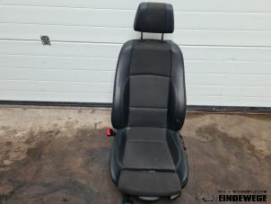 Used Seat, left BMW 1 serie (E81) 118i 16V Price € 105,00 Margin scheme offered by Auto- en demontagebedrijf Eindewege
