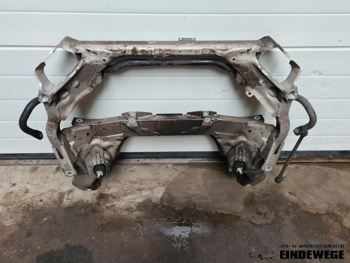 Used Subframe BMW 1 serie (E81) 118i 16V Price € 52,50 Margin scheme offered by Auto- en demontagebedrijf Eindewege